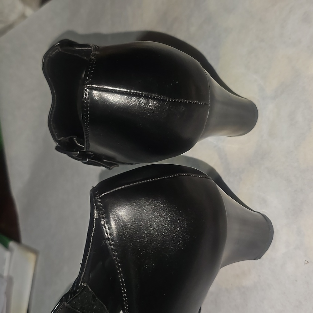 Pierre Dumas Flexible Heels - Picture 9 of 10